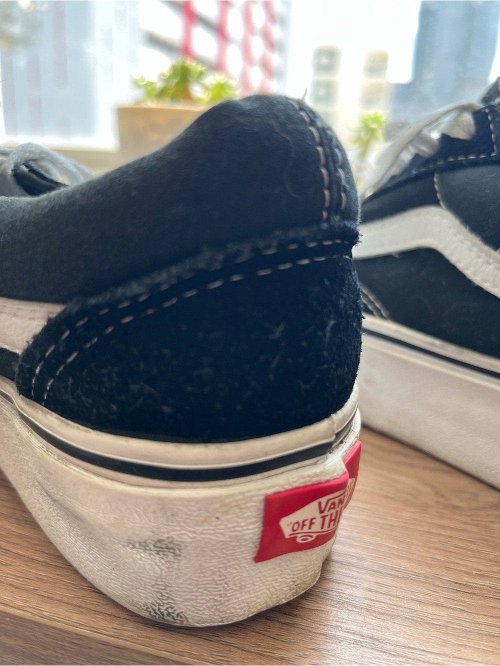 Vans Kids Black and White Low-Top Sneakers with Red Heel Tab